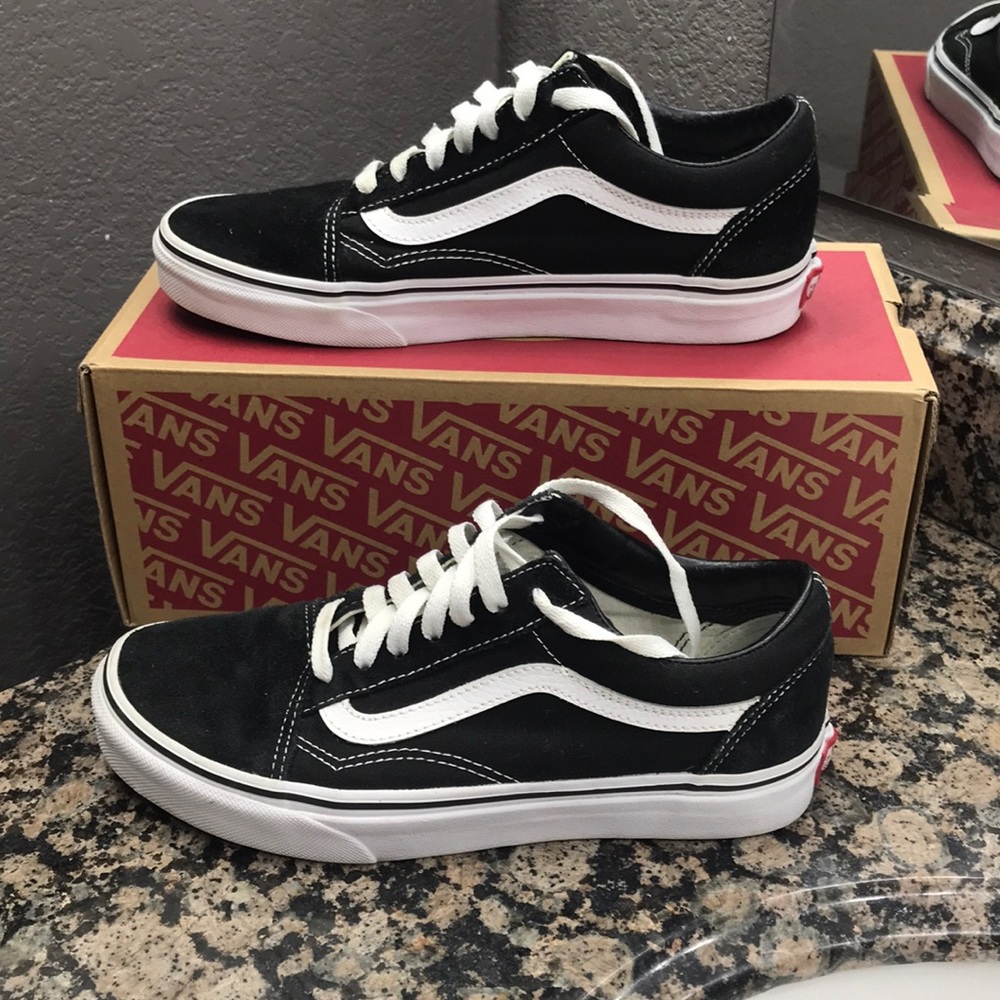 VANS ~ OLD SKOOL